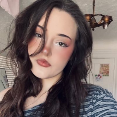 My name is Brooke! I'm 22 ⭐️ 6'0 with K cup tits & size 13 feet ⭐️⭐️ follow me 4 free on fansly↓
