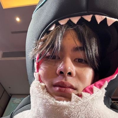 PSD0520's profile picture. เอ็นดูแซนตี้เอ้ยยแซนต้าที่สุดด🖤🤍 #PerthSanta #AouBoom #JuniorMark #forcebook #PondPhuwin