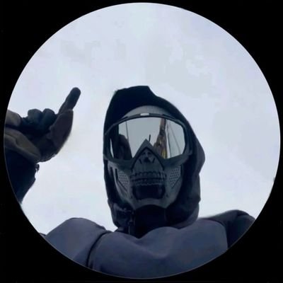 Goo82366314's profile picture. وَأُفَوِّضُ أَمْرِي إِلَى اللَّهِ إِنَّ اللَّهَ بَصِيرٌ بِالْعِبَادِ
