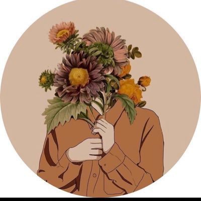 أحُب السفر .. البحر .. القمر .. الصحراء .. أقدر من يقدر .. وأنسى من يبتعد و يهجر .. العطاء لا يجود فيه منافق .