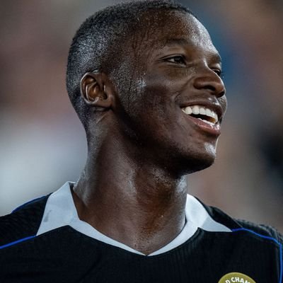 Licence professionnelle en informatique de gestion à UCAO.
Sop3 Maolana Ch. i niass Rta, supporter des Blues de Chelsea.