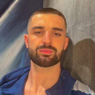 21 , 🎶AM A BARNSLEEEH LAD🎶big dick , always horny , here to show off I guess . yes I am who you think 😏only one will get that , insta - @cooper_0705