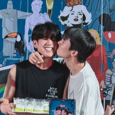 ppnaravit🐻 perthppe🖤 Sea_tawinan🌊 ติ่งเจมไปวันๆ รีวิว #jjขายของเปย์น้องมาร์ค (fan account)