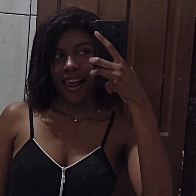 opiniões duvidosas, muito botafogo e muito 5h. puxa a cadeira, senta aí, tome uma cerveja comigo e fique a vontade.