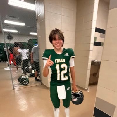 Co’ 2029 | Dual Threat Quarterback |Student athlete| Instagram:@IsaacmTorres| | 5’6 130lb | To take solace in failure is to choose weakness |