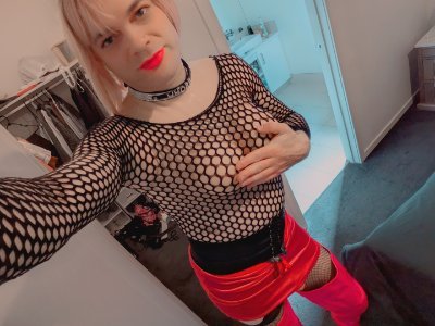 Exposure slut that loves to show you what a degenerate loser I am. very few Limits