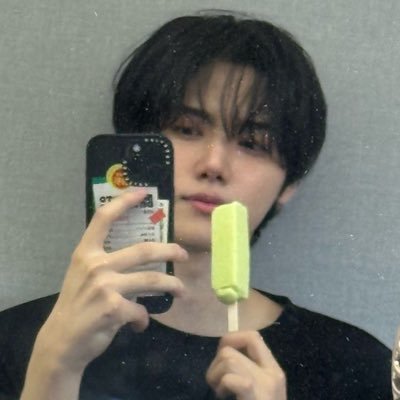 FOR: #CRAVITY || black • your new bestie! • missing taeyong and minhee