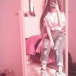 Yvruinig194's profile picture. 