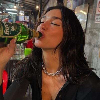 amyadamvs's profile picture. the work is mysterious and important