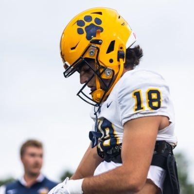 Saint Ignatius Football / Track ‘26 I 3.8 GPA |5’11 175 WR I Phone number: 216-535-8776 | Email: matthewjj916@gmail.com NCAA ID #2503528128