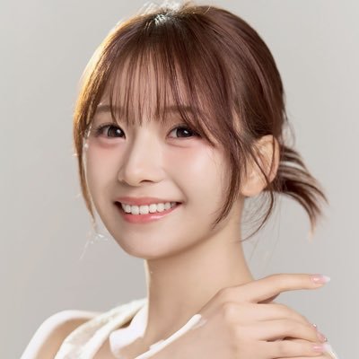 153cm / Singer / Actress