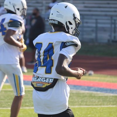 Quincy4Gothe's profile picture. CO29 Freshman #RedfordUnionHighschool 3sport athlete🏈🏀🏃🏾 3.5 GPA 5'10 play both sides of the ball |SS,WR,CB| |Gaurd, |100 Meter, 10.99 , 400 meter 56.77,