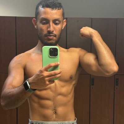 Lead By Example:🛡️Elite Mindset Leader | #BTC Investor | Help You Build Confidence In Self | Sales | Scaling 1.2Million Monthly In Sales By Using @financeit