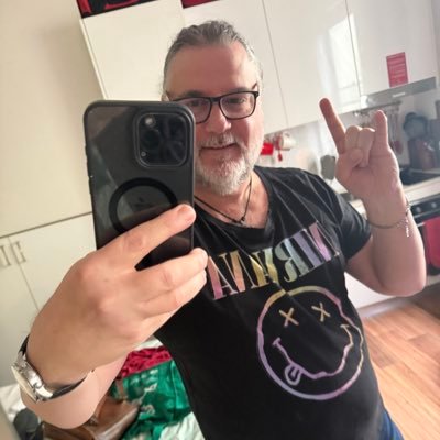 Freedom for Ukraine! #NAFO Avid reader, lover of sport the St George Dragons, Red Sox and Arsenal. Right leaning politics and fine culture.