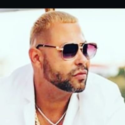 Sgreal497678's profile picture. 