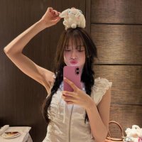 😸🩵 (@i83z3) 's Twitter Profile