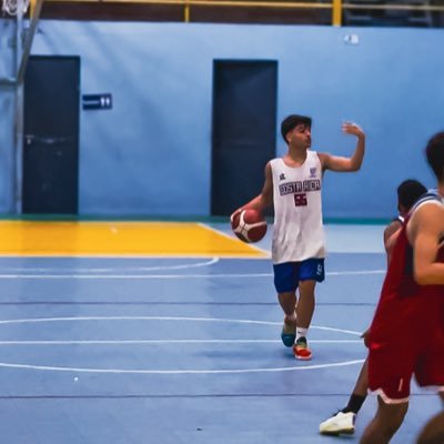 |5’11” 165 lbs| 3.7 GPA | Class Of 2027 |PG/SG/SF| -Gold Seminario- (DMs open)