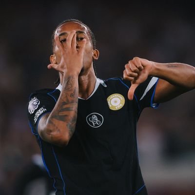 CFC_MIDE's profile picture. Criminologist 🛡️ // Community Moderator ✍️ // Graphic Designer 🎨 // Logical thinker💡🧘🏼‍ 
I rep @Olamide 🎶  London is Blue #CFC #SlowFeetDontEat
