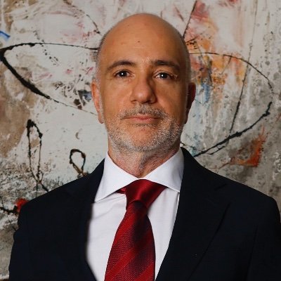 “Un cuore da poeta e un’anima da guerriero” Chineur de Châteaux - Chineur d’Émotions - Chineur de Chefs #innovation #business #emotions #marketing