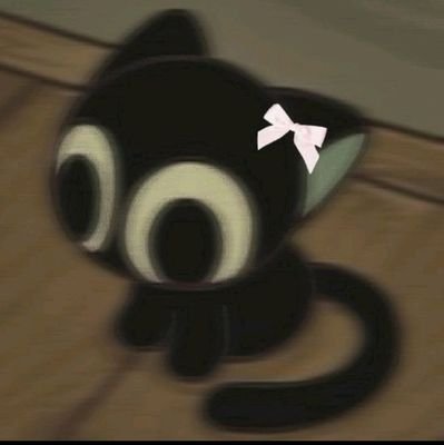 weird but fuckin' beautiful
|love u mewyel🖤