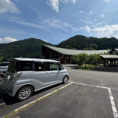 新規一転というほどではないのですけれど、また新しく始めました。ドライブとかイベントなどなど楽しみたいと思います(*^^*)よろしくお願いします(。・Д・。)ノ