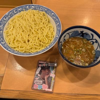 310uu's profile picture. 