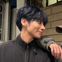 zaiji is seeing txt in LA (@haotyunz_) 's Twitter Profile