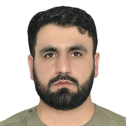 فقط بالای جوانان باور دارم، با حفظ احترام برای بزرگان.