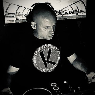 UK based Jungle/D&B DJ since 93 and have made a few tracks too. Full Bio on my Soundcloud… https://t.co/RMmgNY7HMR