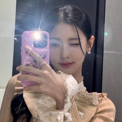 #楚晚宁: two lifetimes, they belong to you. no regrets. ┊25yo┊she/her┊pl/eng┊ar60 eu┊mostly bl dramas + danmei┊fan account