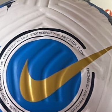 Ecuatoriano de corazón, amante del viaje y de la justicia. -Sector Derecho -Notario -Socio del Barcelona sc -Orgulloso de ser ecuatoriano