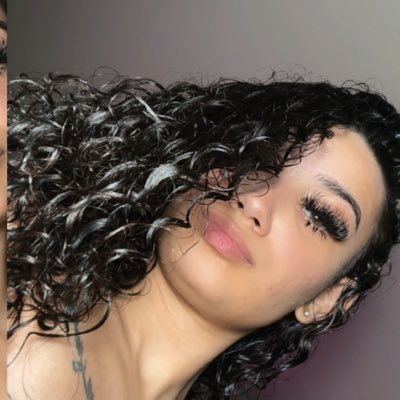 • DMV✈️NY • Dominican🇩🇴 • Unhinged, In A Sexy Way • Content Creator💋 • Funsized😝•Trickz & Eaters Only•2️⃣3️⃣• SwipeWife👩🏻💻🏦🏧