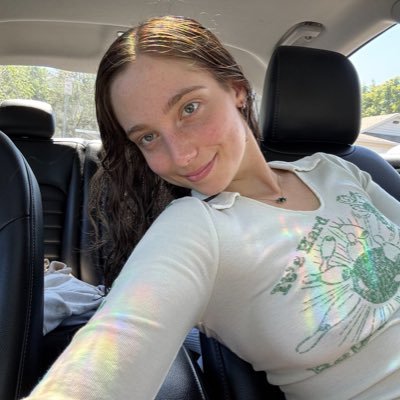 My life revolves around my passions…art, music, and movies.🥰🦋Inspiring you to live a life of adventure. Just here for News…🚫No porn/crypto… Ig: m_kennedy12