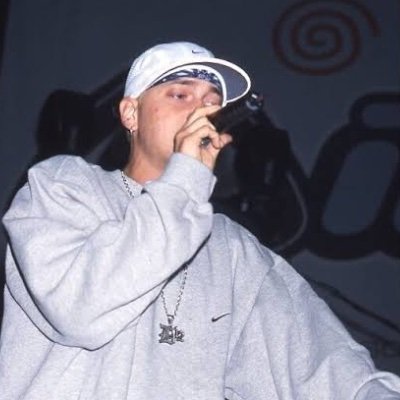 ssmmem's profile picture. 不定期ー