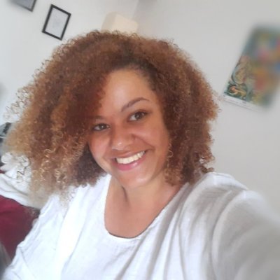 AmGer75778's profile picture. upmarket, romance and (financial-) thriller author. and yes, these genres can coexist peacefully next to each other 🌈