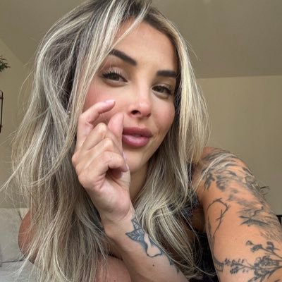 Goddess with expensive taste & feet worth worshipping.💗💸 UK based🇬🇧 | Stroke and Send | Tribute to speak 💌