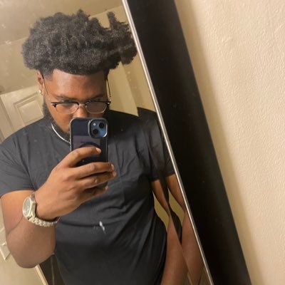 fwRichh's profile picture. God • Family • Friends • 24♋️