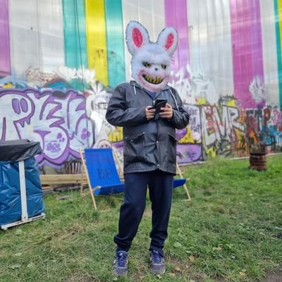 ChupiLobos's profile picture. Retired from Big Belly Sound. Vunnit årets Råttjävlar 🏆🏆 gånger. Mannen bakom: Nr 15 är Lady Gaga-Ramsan. AIK och  Reggae/Dancehall