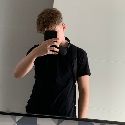 santi5376875011's profile picture. feo