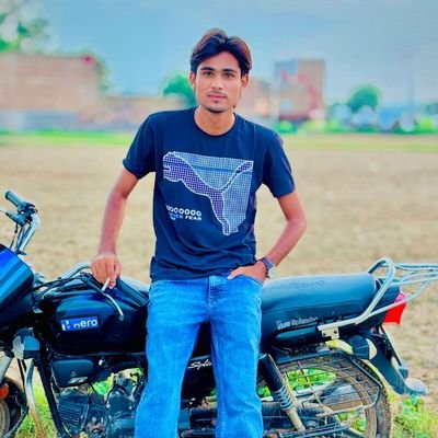 MrMewati28's profile picture. अपनो से सावधान 😡😡