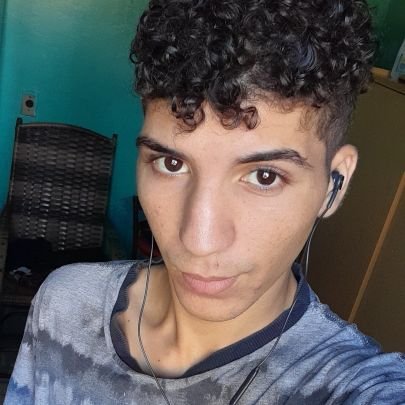 Isaias | 21 anos | Carioca 🌴 | Solteiro, vivendo intensamente 😎 | ig: @021_isaias.s