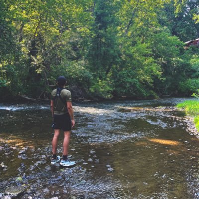 Artist and Hiker | NY State📍| TT: @ trail.mixx | IG: @ trail.mixx_