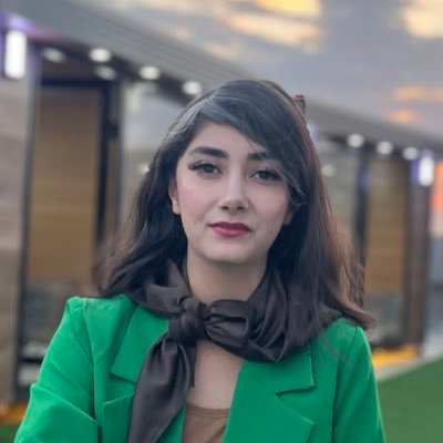 sahar_mhmd7's profile picture. حقوق خوانده و همچنان میخوانم