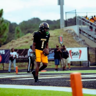 C/O 2027 |Athlete| Football & track | Peach County High School 💛🖤/ gpa: 3.8/ EMAIL: ashtonbarton938@gmail.com/ number #478-501-1048 / H: 5’6 1/2 /W: 150/
