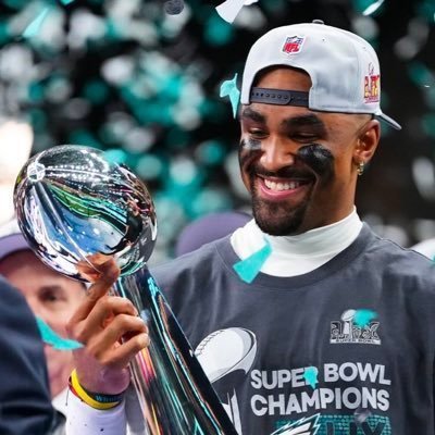 January 6er • Sports analyst @TelegraphSport • UEFA B license • NFL Insider • Landlord • Taylor Swift expert • 47.1T of CO2 emissions in 2024 • @MercedesAMGF1