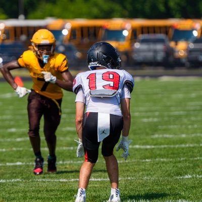 Circleville ‘26 | CB/S/WR | 5’8 145lbs | 3.5 GPA | 740-497-9201 | thebuckeyejacob@yaboo.com