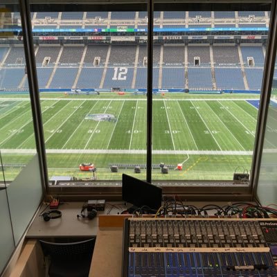 Sports Radio play by play engineer. I talk about travel, equipment and venues for all the broadcasts I do.
TikTok & Instagram - PaladinRadio