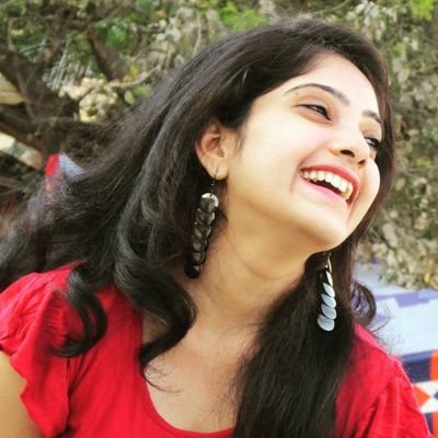 Doctor. Dancer. Trained in Bharatanatyam and Kuchipudi. Free spirit. Learning LIFE!!!