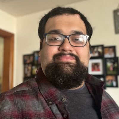 Priv Account for @thenerdiestmatt. Made this mostly to send my friends animal memes and share silly historical facts and music takes. I’m somewhat cool, maybe.