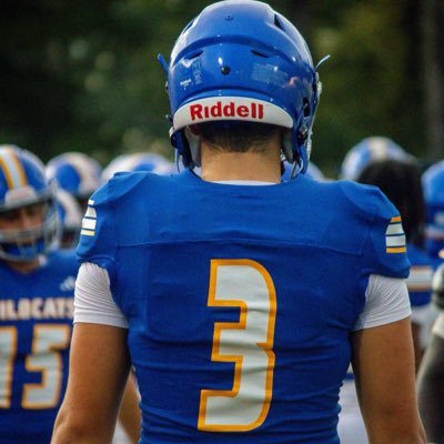 drewbilderback3's profile picture. Columbia high ‘26🏈🏀 | TE/DE | 6’3 | 215